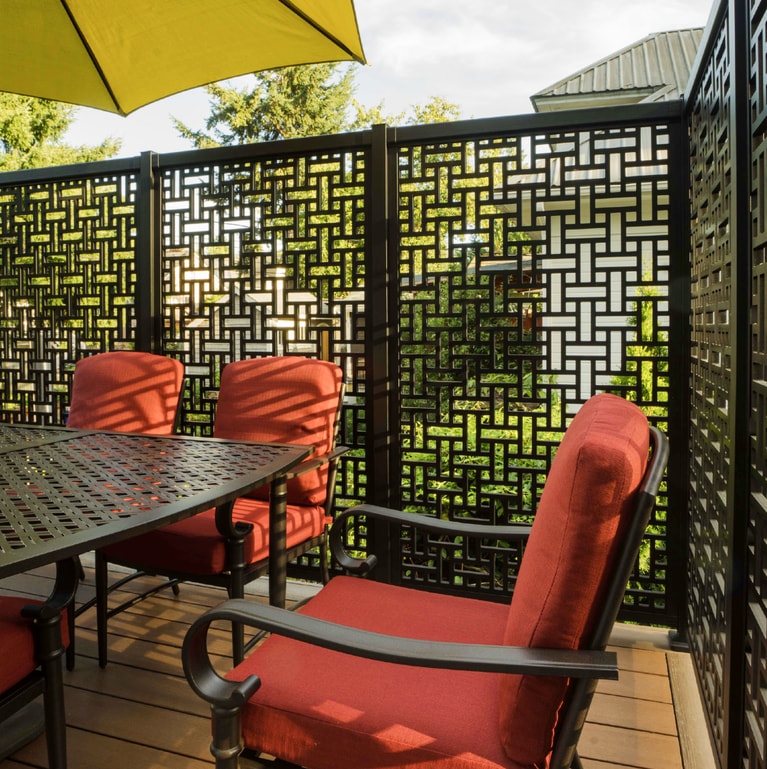 Outdoor-Patio-Crosshatch-Lattice Outdoor Lattice Patio Acurio Crosshatch Pattern